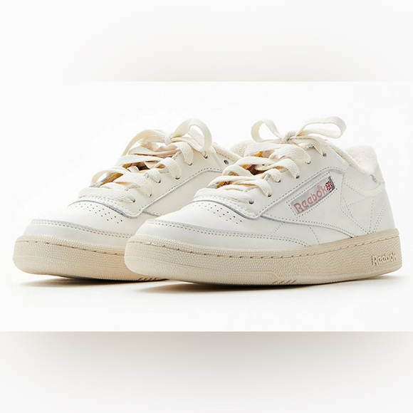 REEBOK Club C in Pink/White - Picture 2 of 11